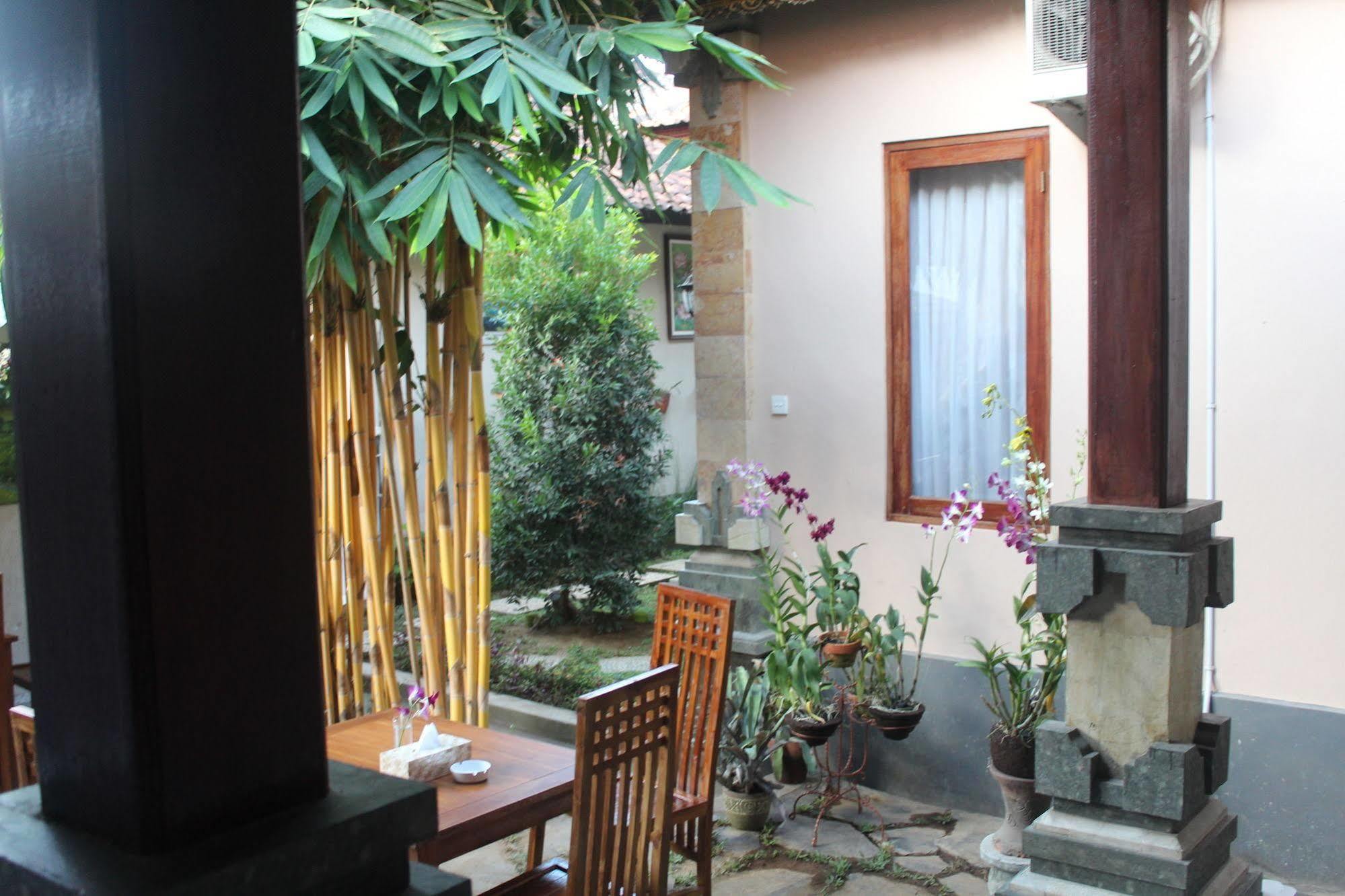 Uma Dewi Guest House Ubud Exterior foto